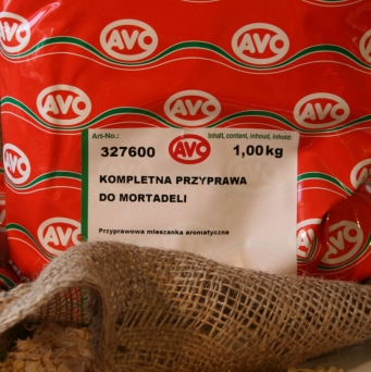 MORTADELA KOMPLETNA 327600 1 KG.