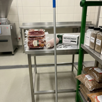 KIJ ALUMINIOWY ''125'' Z GWINTEM